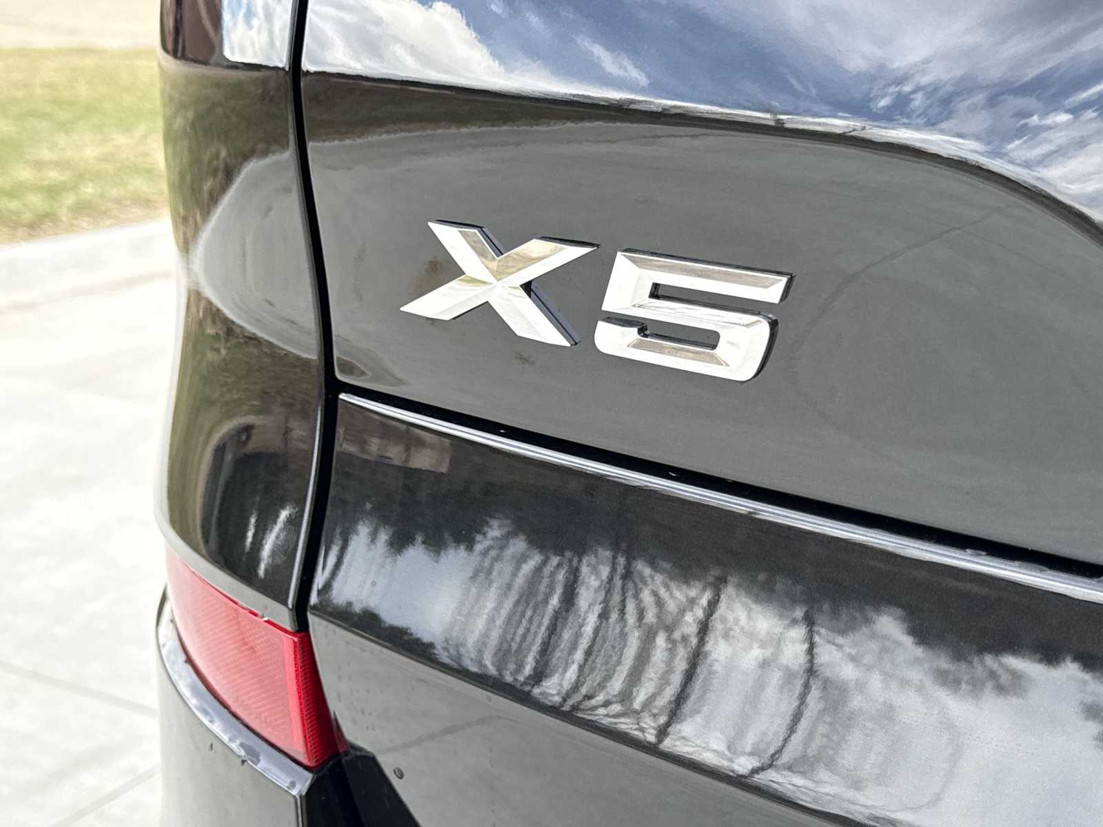 Thumbnail: 2026 BMW X5 - 14