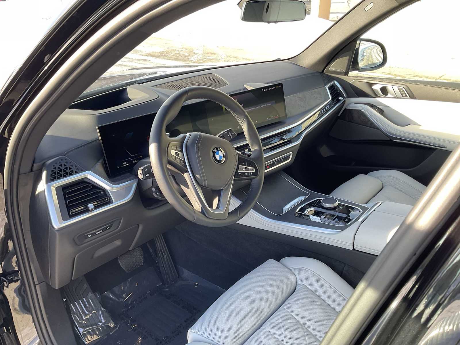 Thumbnail: 2024 BMW X5 - 11