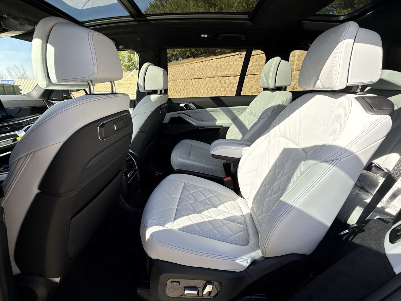 2026 BMW X7 40i - Photo 21