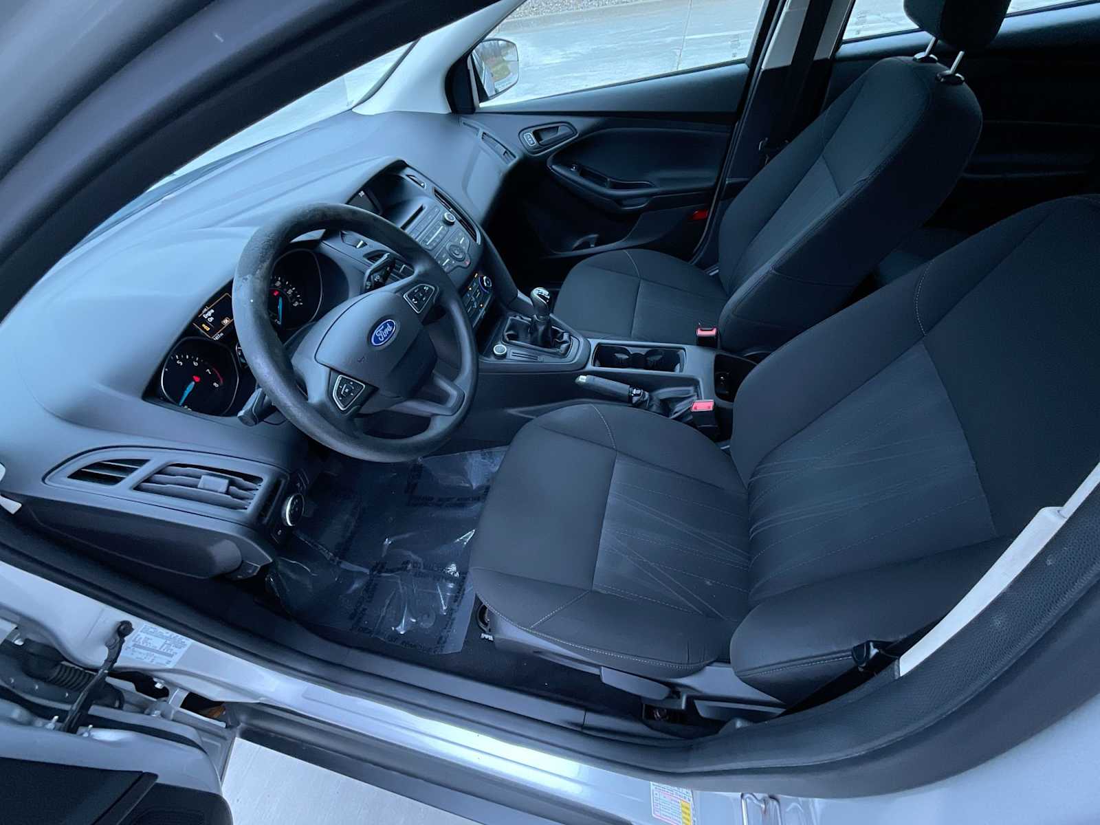 Thumbnail: 2016 Ford Focus - 11