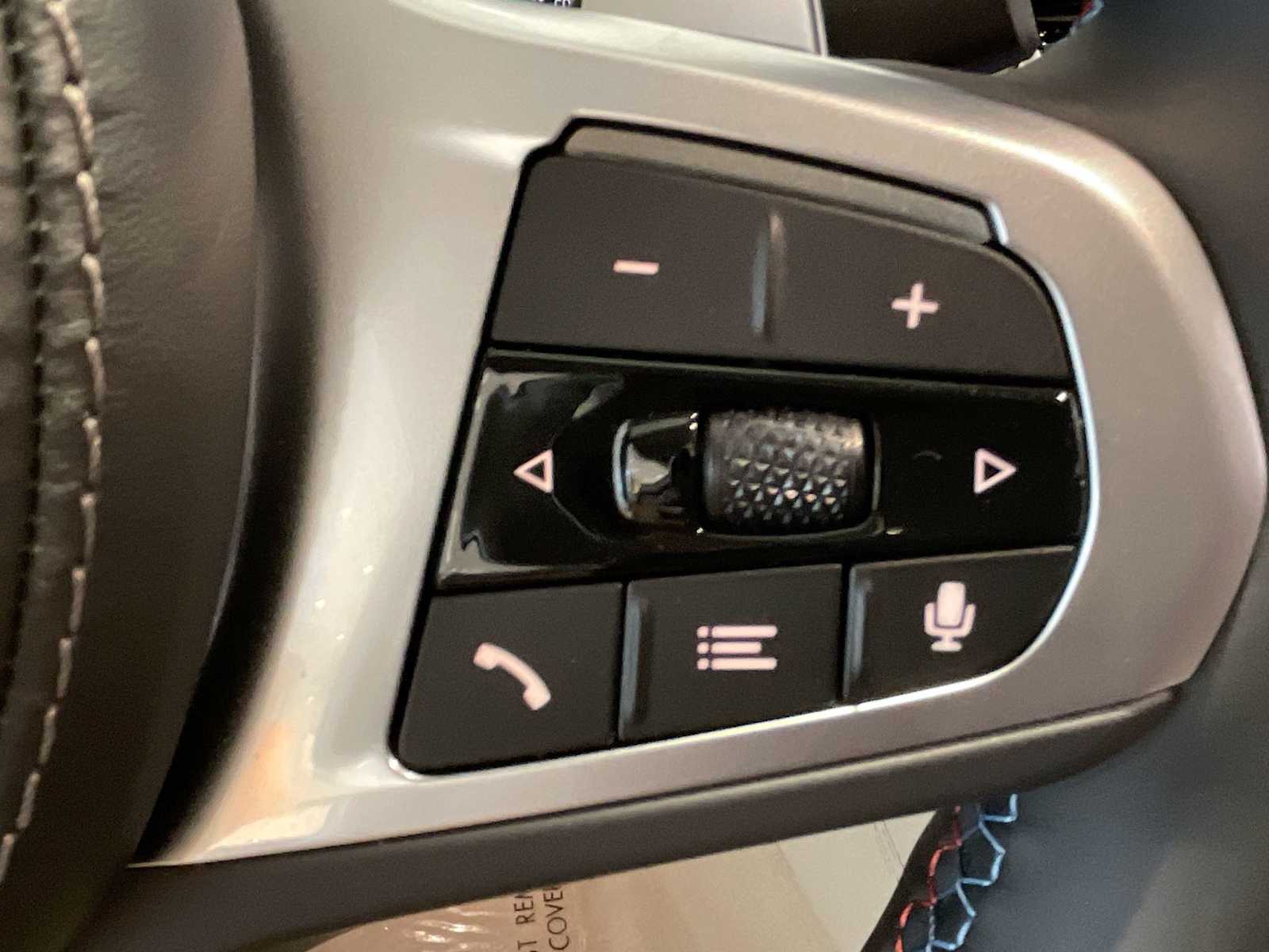 Thumbnail: 2026 BMW 8 Series - 25