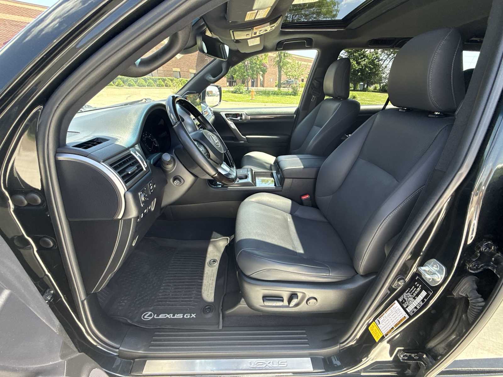 Thumbnail: 2022 Lexus GX - 9