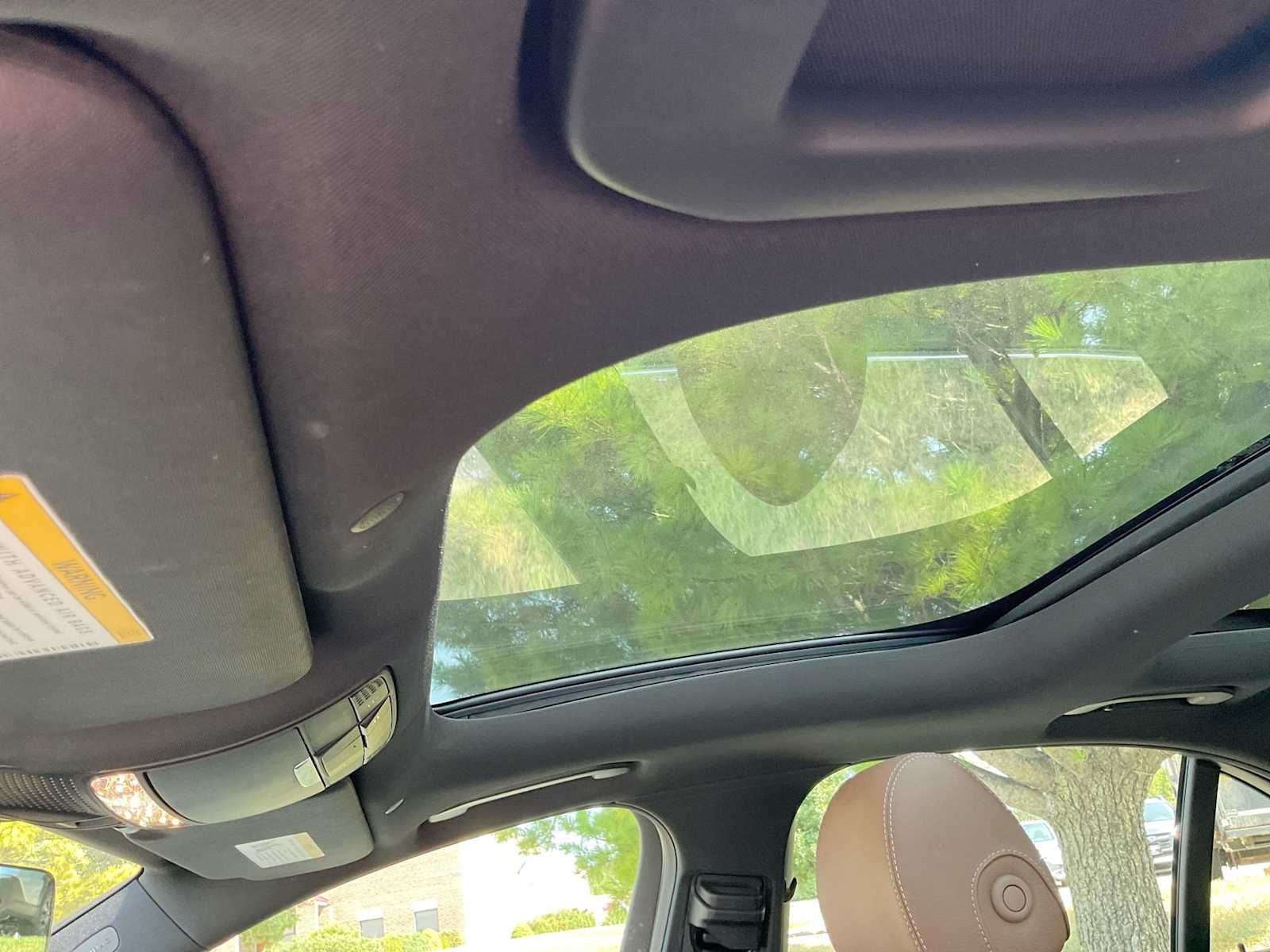 Thumbnail: 2022 Mercedes-Benz E-Class - 19