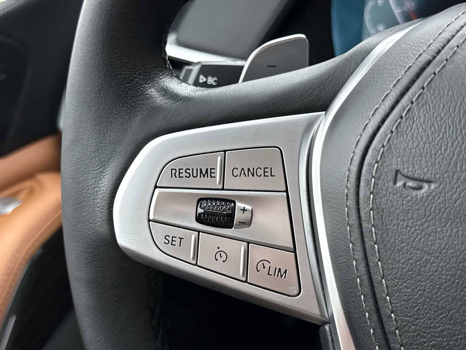 Thumbnail: 2020 BMW X7 - 26