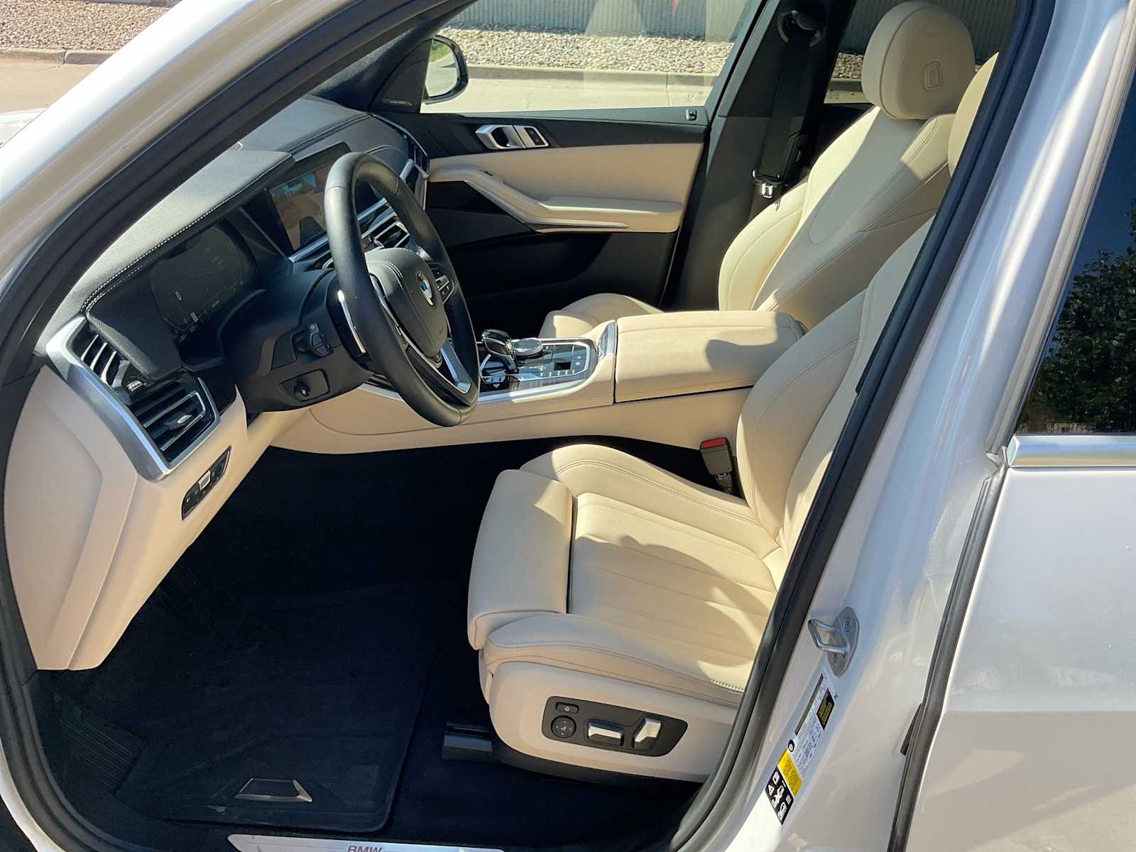 Thumbnail: 2021 BMW X5 - 10