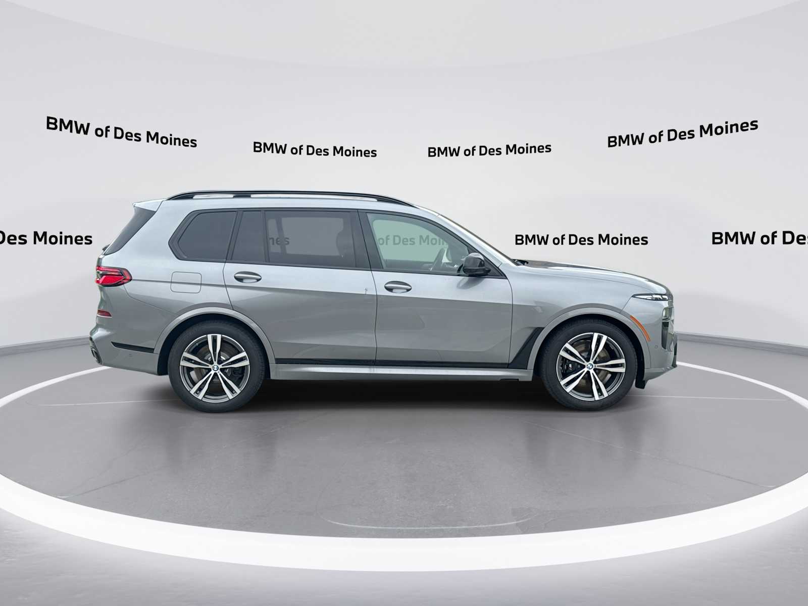 Thumbnail: 2026 BMW X7 - 9