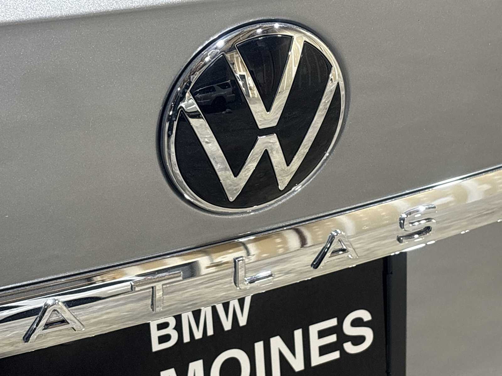 Thumbnail: 2023 Volkswagen Atlas - 11