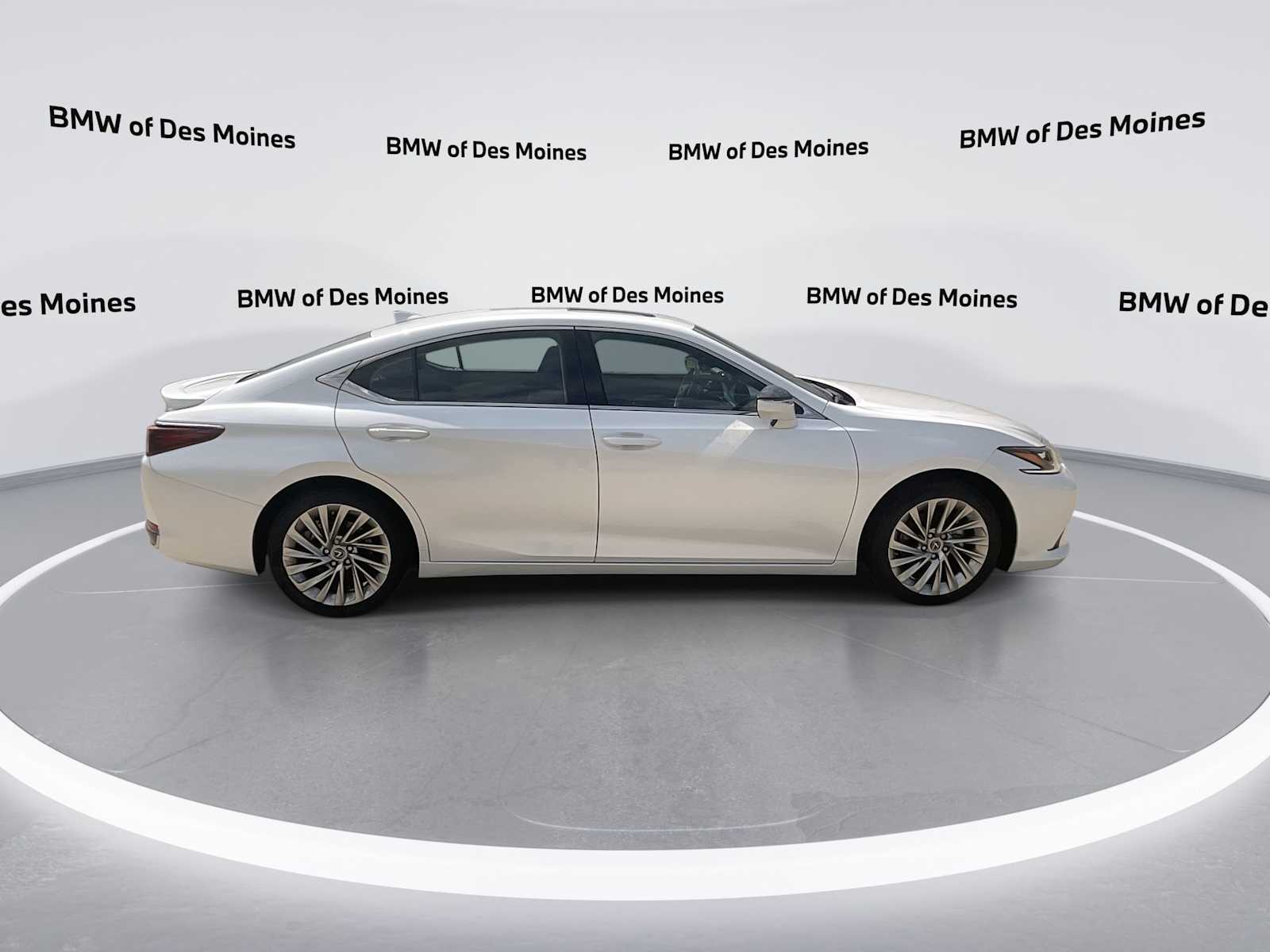 Thumbnail: 2023 Lexus ES - 6