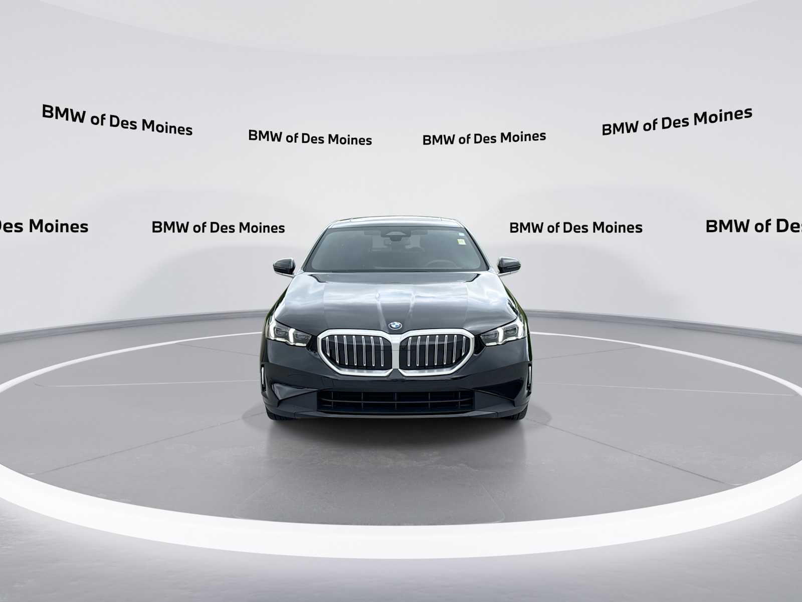 Thumbnail: 2024 BMW 5 Series - 3