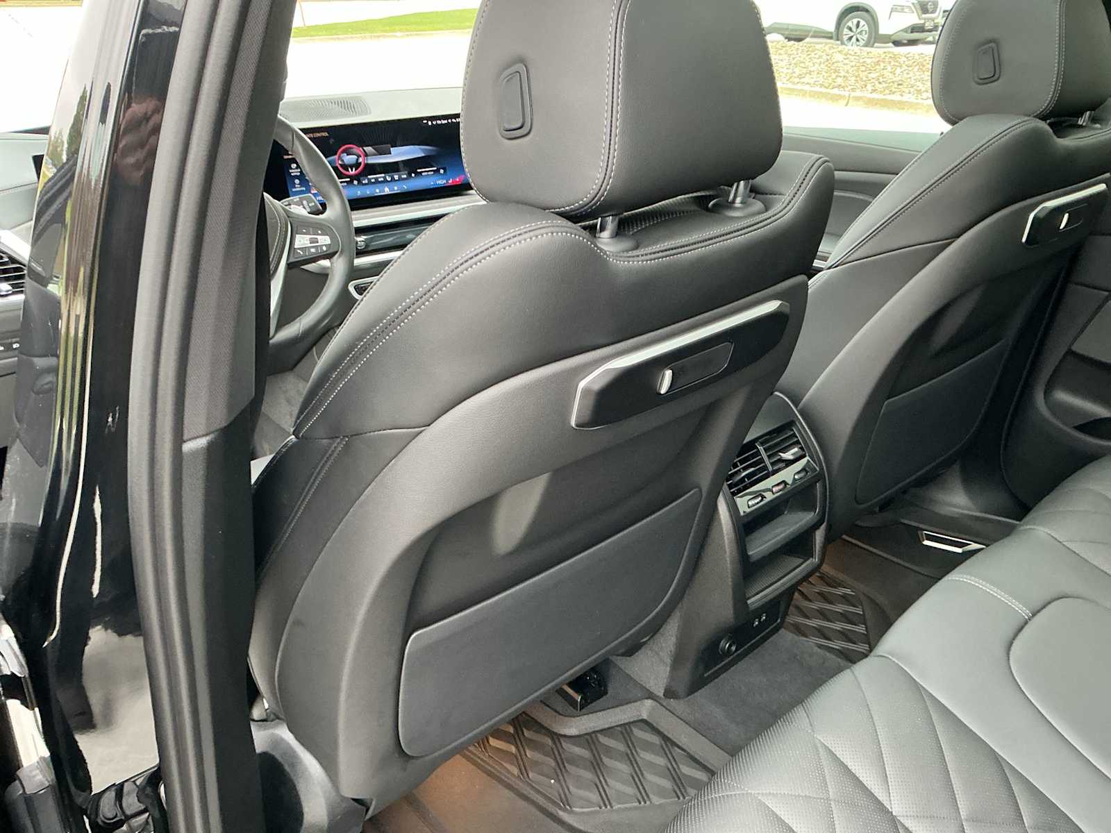 Thumbnail: 2024 BMW X5 - 19