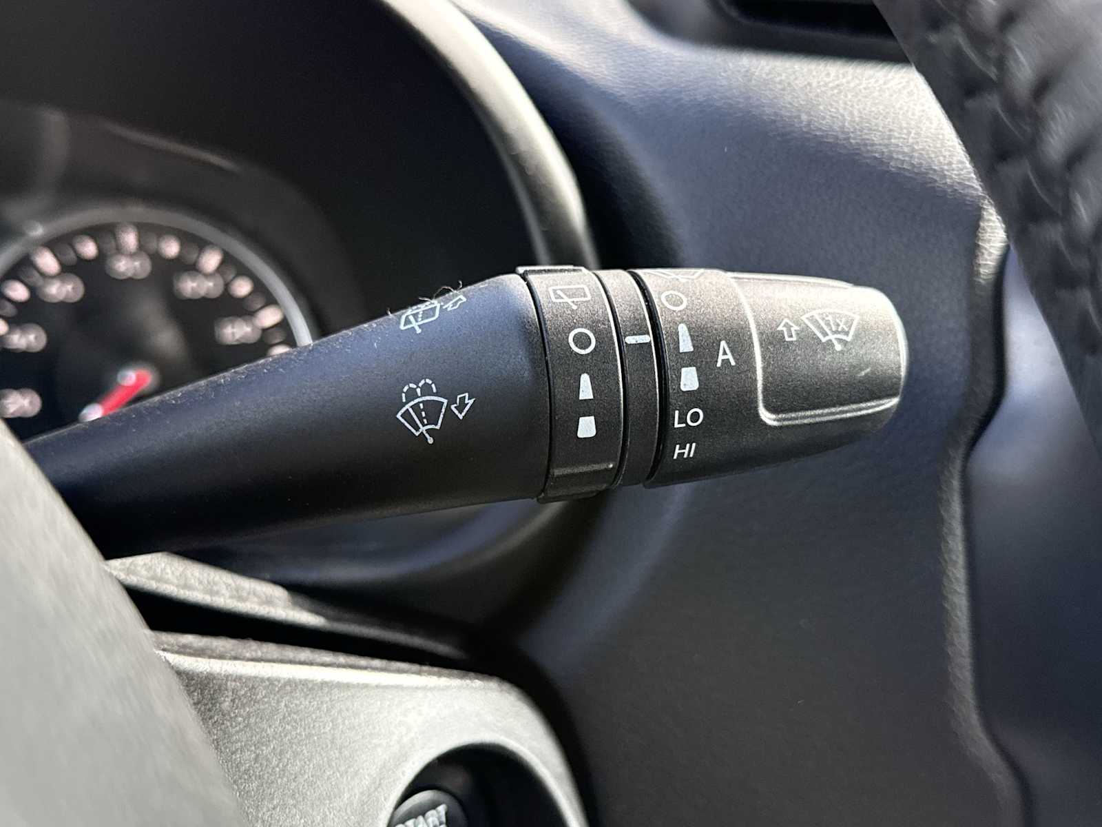 Thumbnail: 2019 Jeep Renegade - 26