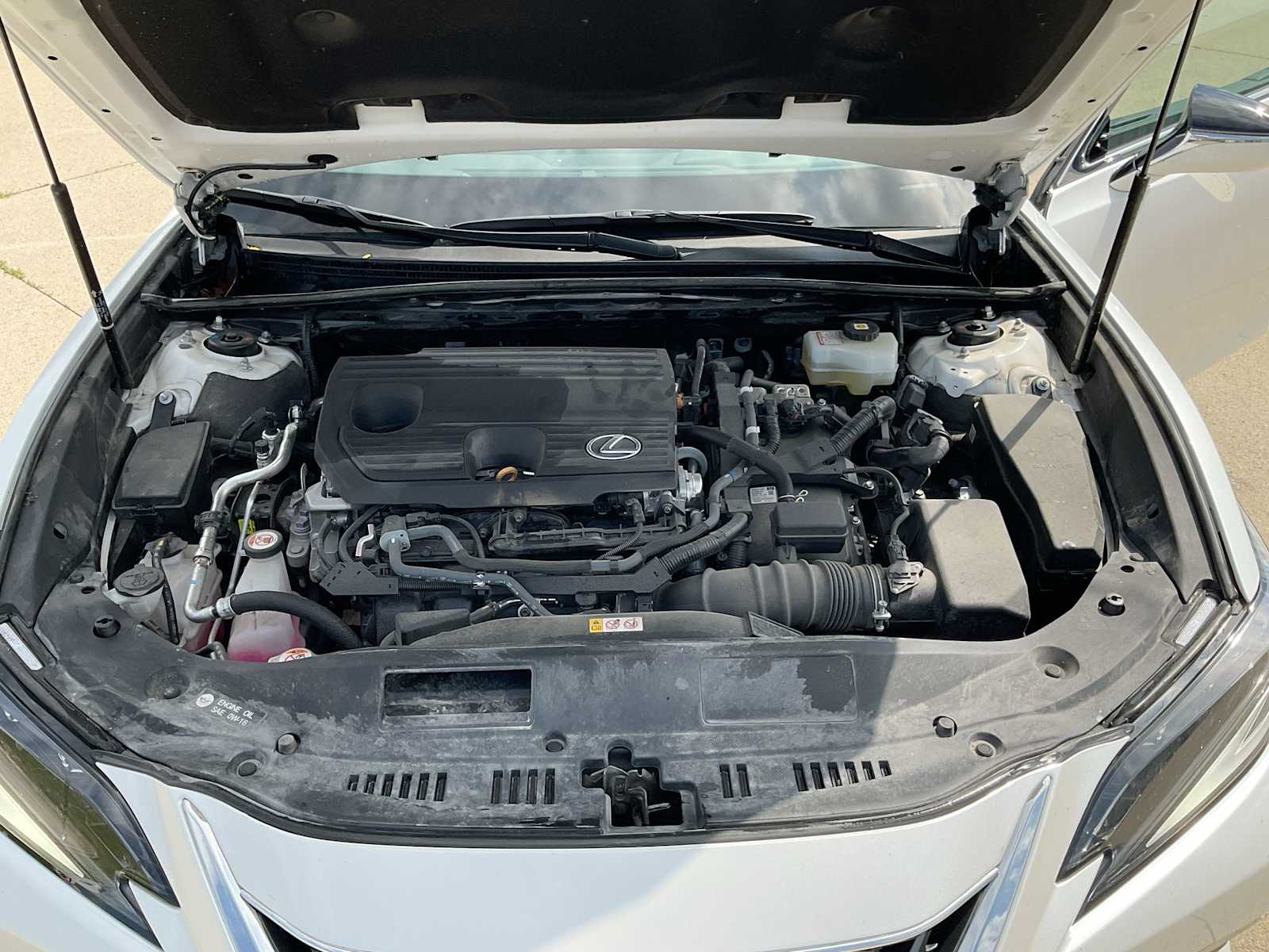 Thumbnail: 2023 Lexus ES - 7