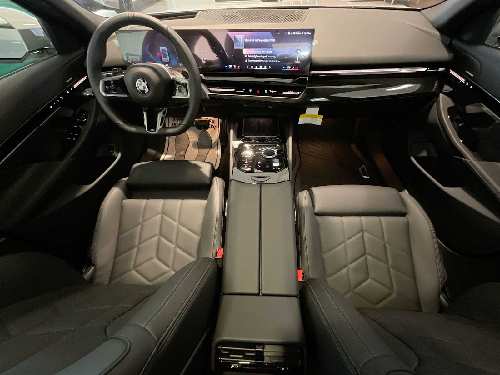 Thumbnail: 2026 BMW 5 Series - 15
