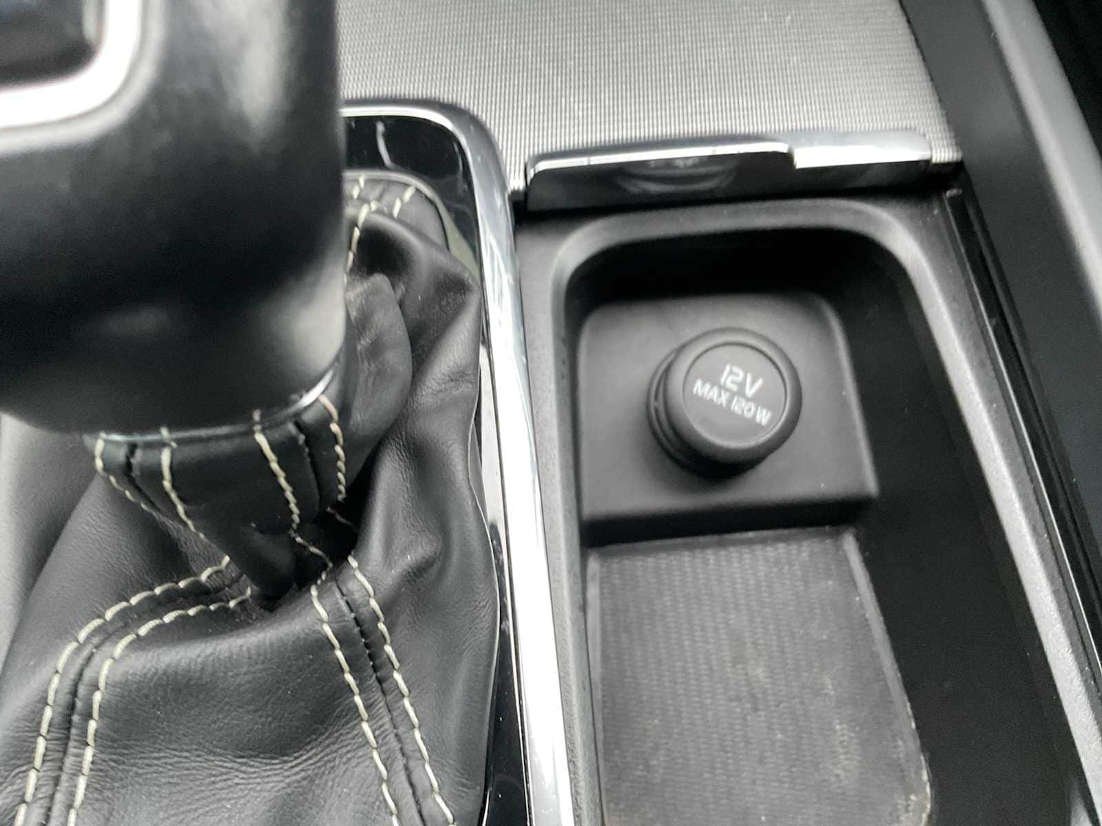 Thumbnail: 2020 Volvo S60 - 30