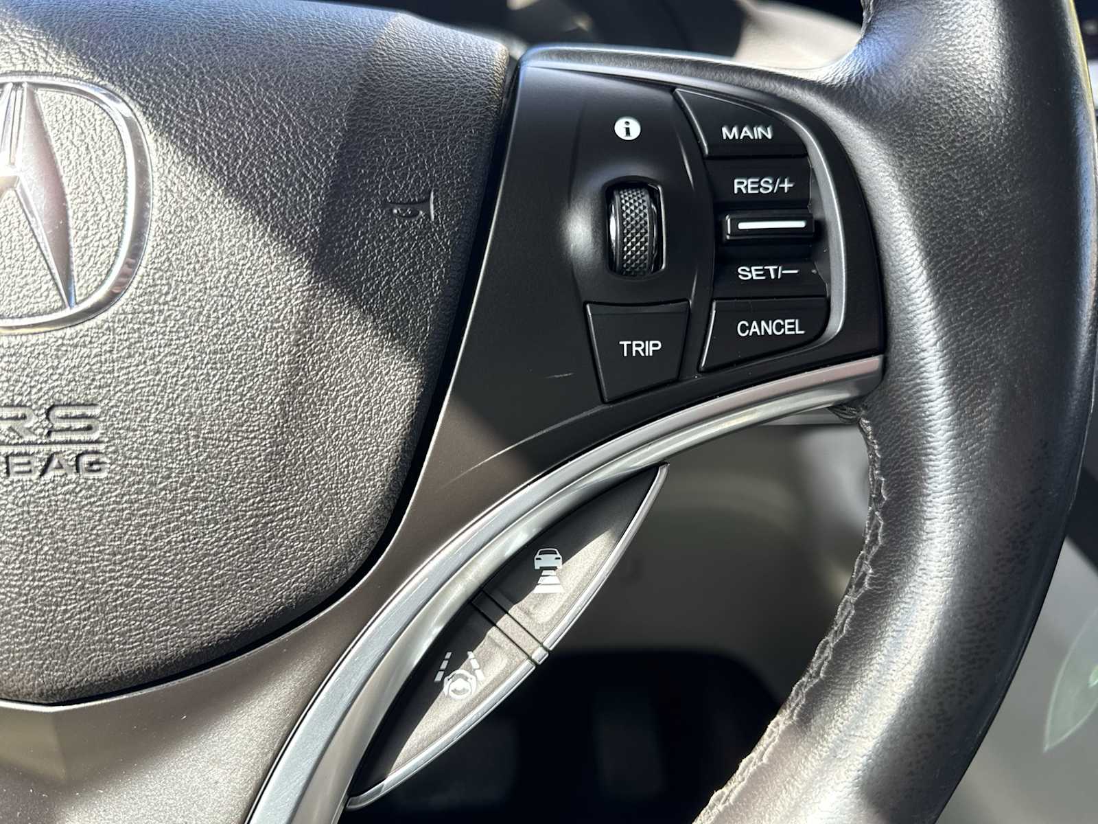 Thumbnail: 2016 Acura MDX - 27