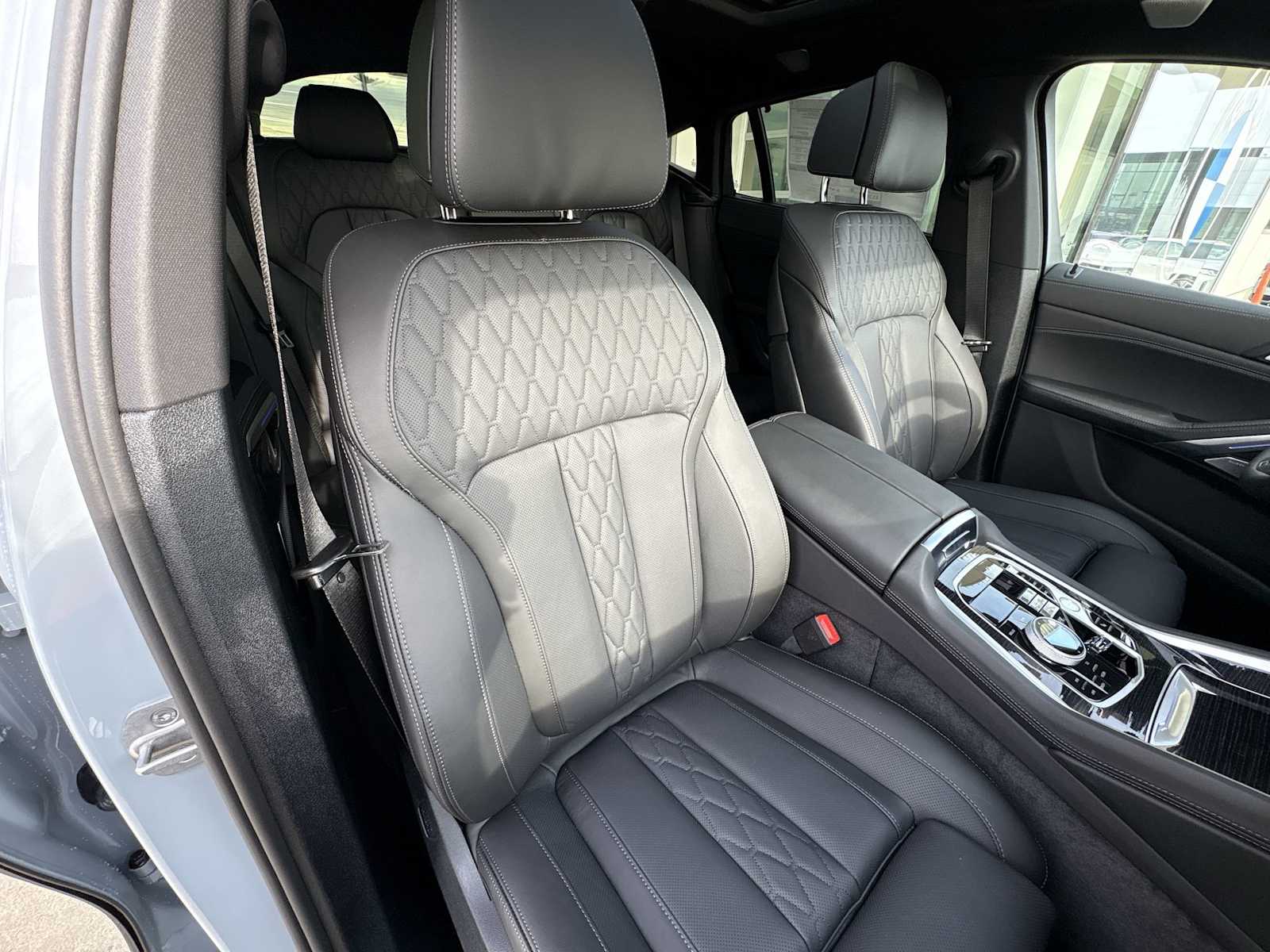 Thumbnail: 2026 BMW X6 - 28