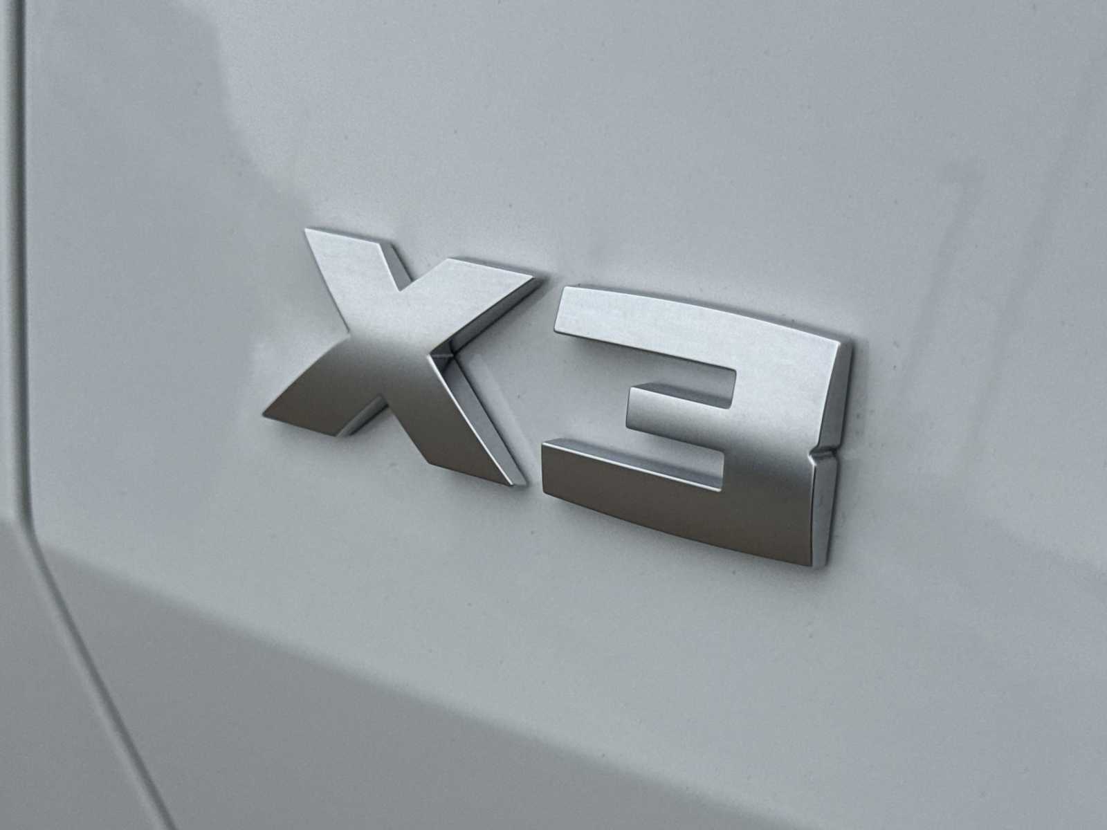 Thumbnail: 2026 BMW X3 - 13
