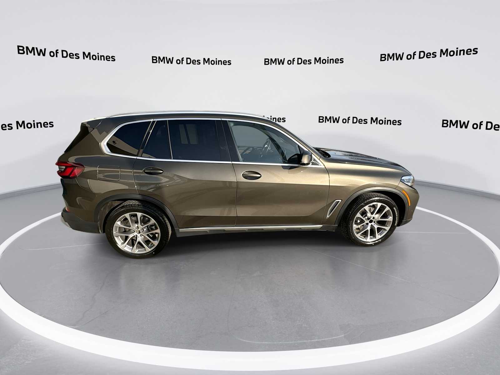 Thumbnail: 2023 BMW X5 - 9