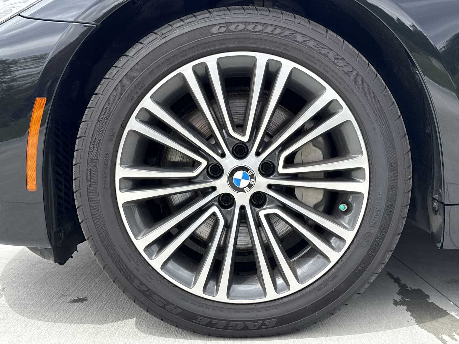 Thumbnail: 2019 BMW 5 Series - 14