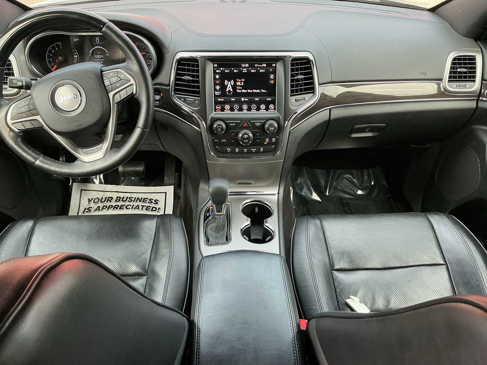 Thumbnail: 2018 Jeep Grand Cherokee - 16