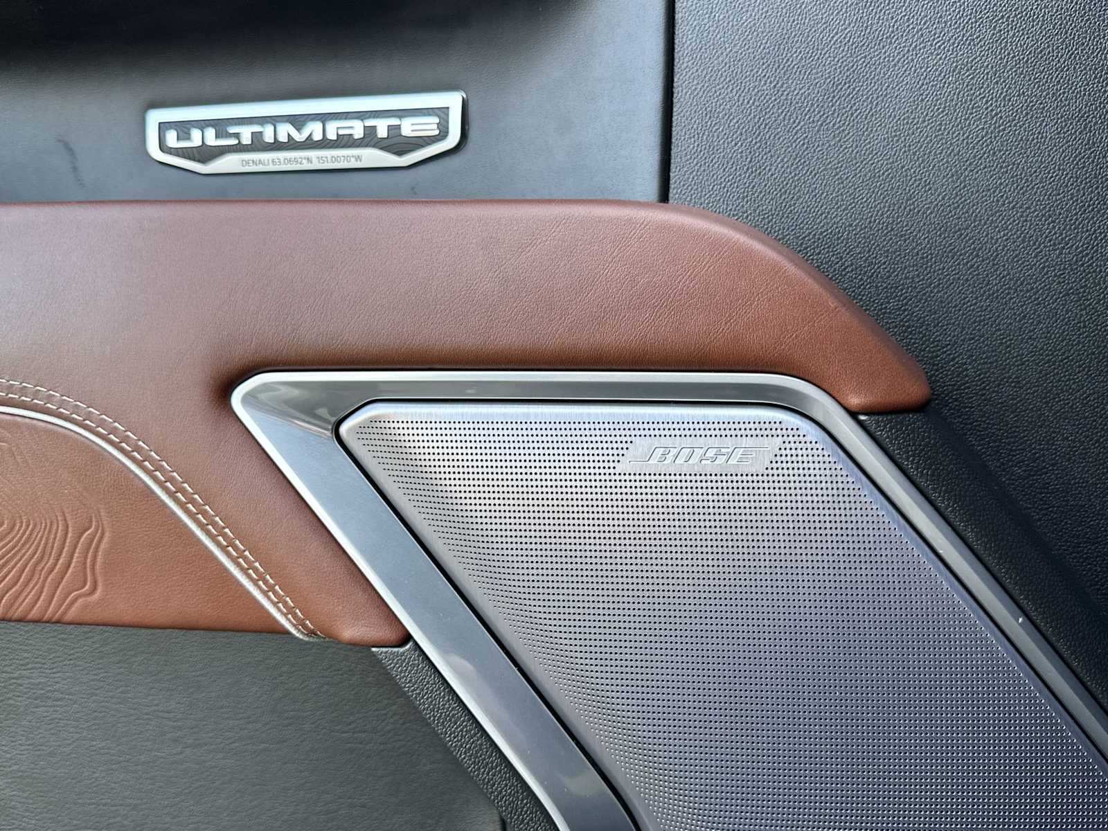 Thumbnail: 2023 GMC Sierra 1500 - 32