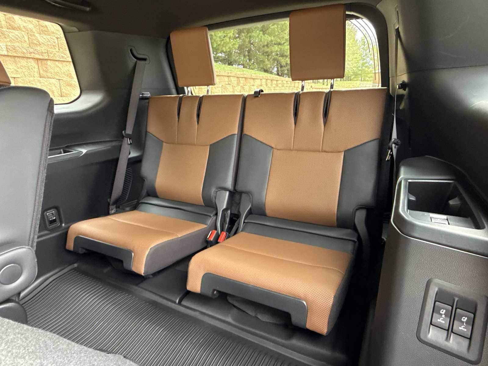 Thumbnail: 2025 Lexus GX - 40