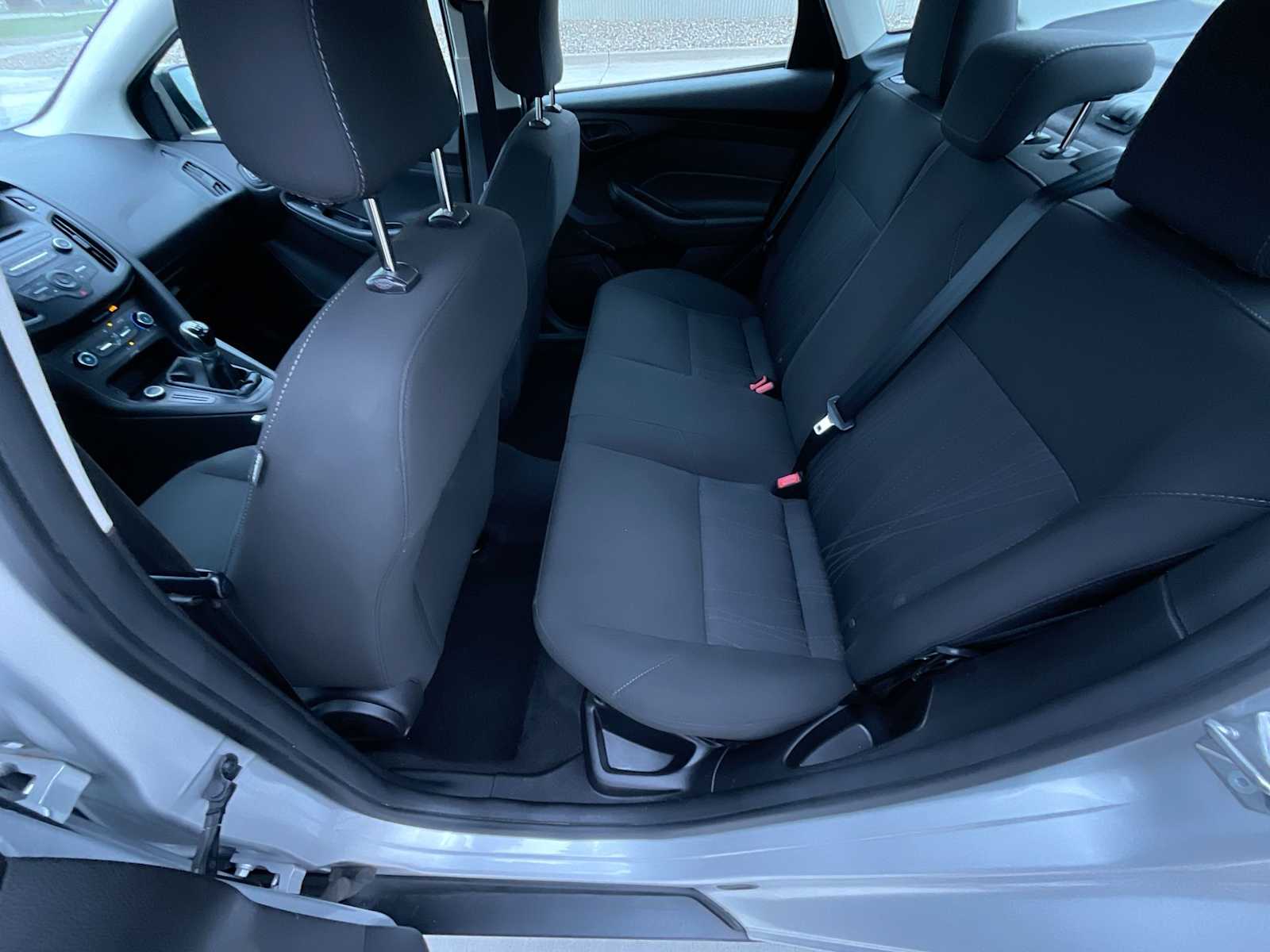 Thumbnail: 2016 Ford Focus - 12