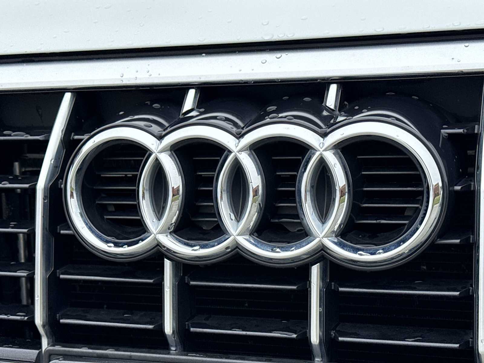 Thumbnail: 2020 Audi Q3 - 12