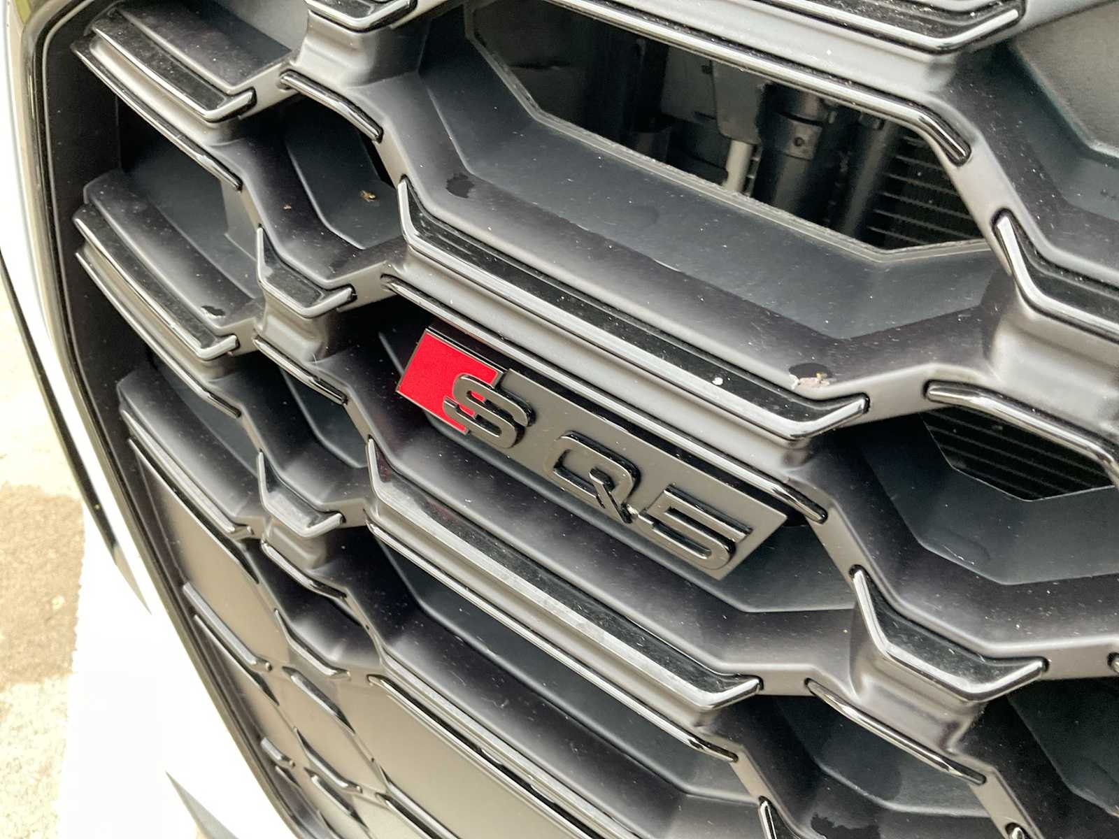 Thumbnail: 2024 Audi SQ5 - 13