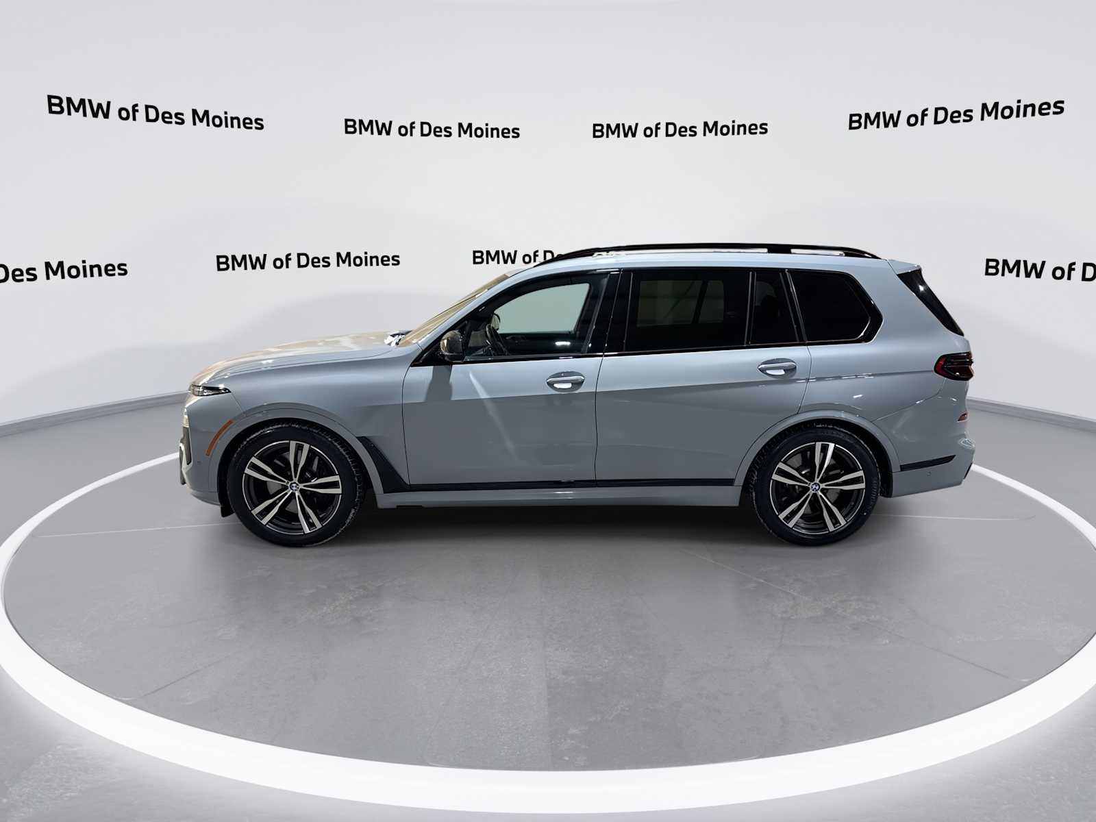 Thumbnail: 2023 BMW X7 - 5