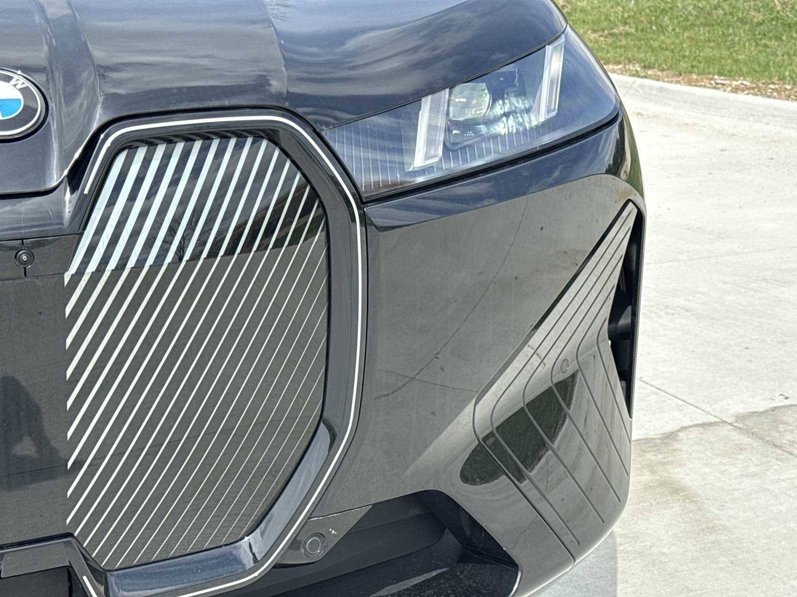 Thumbnail: 2026 BMW iX - 11