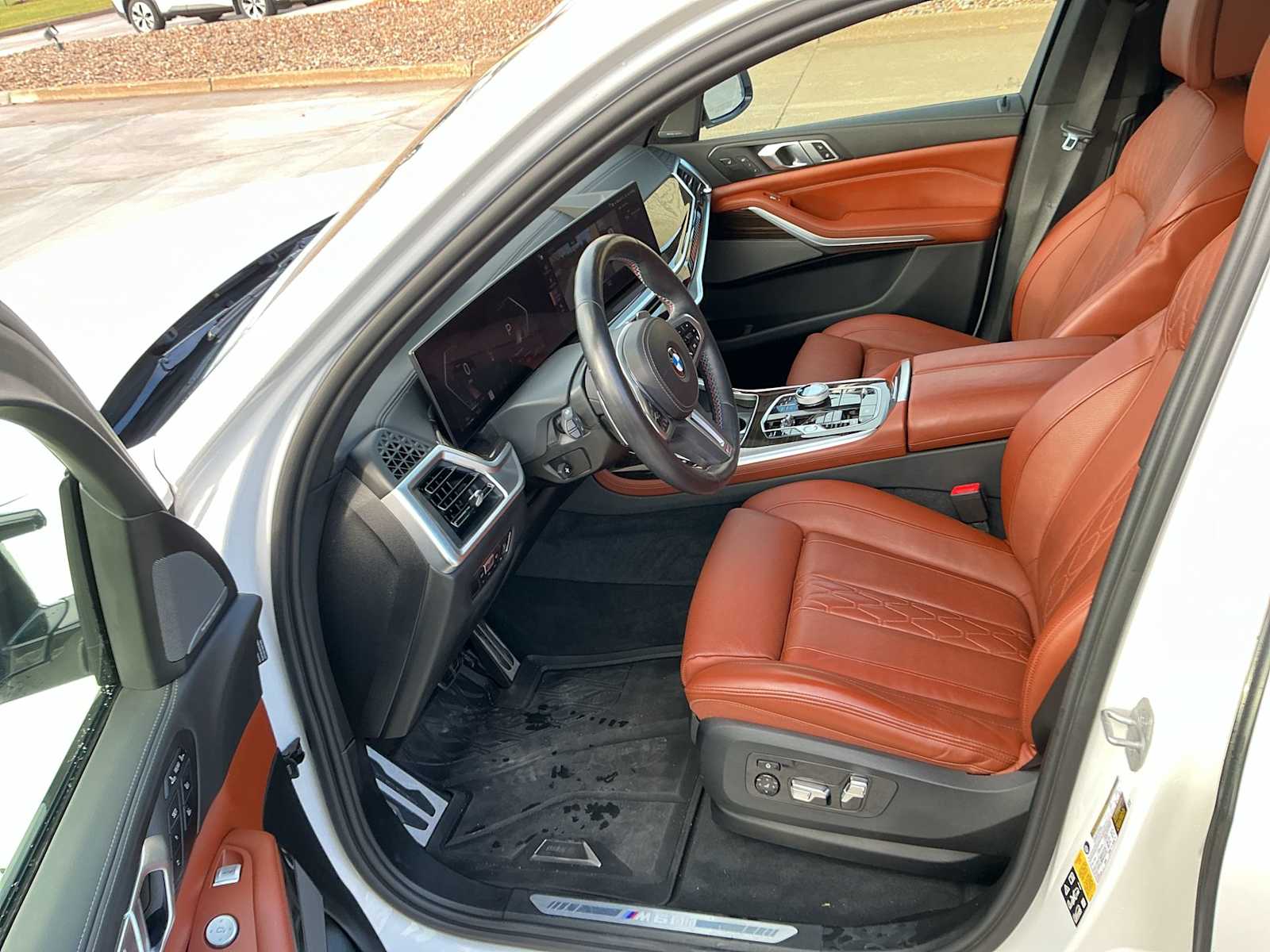 Thumbnail: 2023 BMW X7 - 10