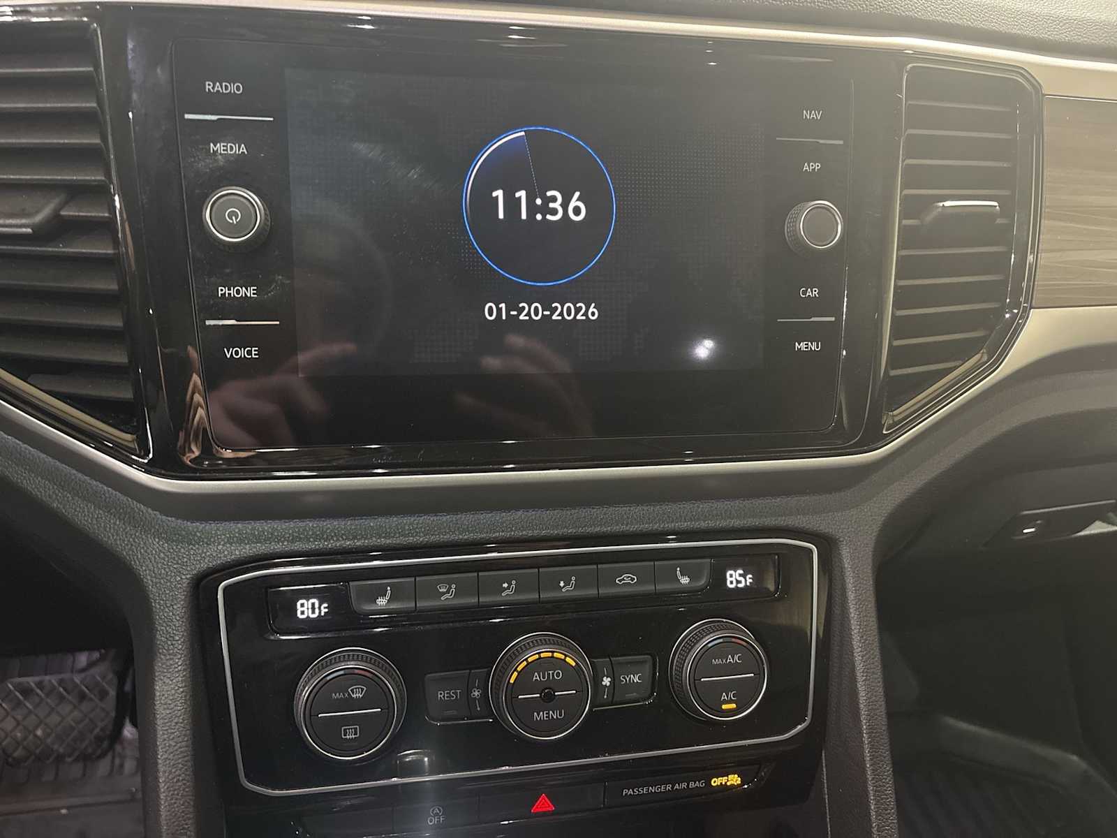 Thumbnail: 2023 Volkswagen Atlas - 25