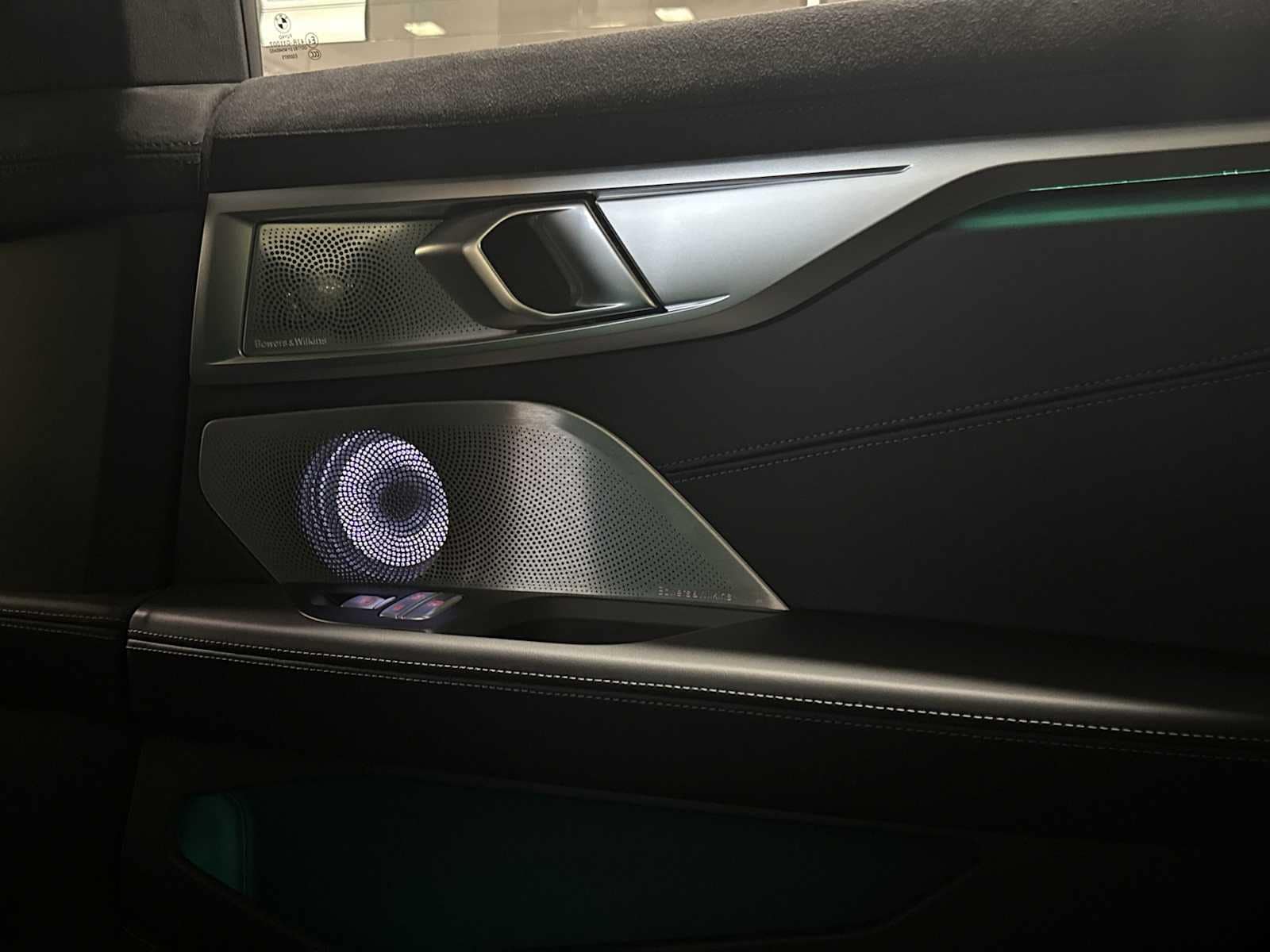 Thumbnail: 2026 BMW 8 Series - 32