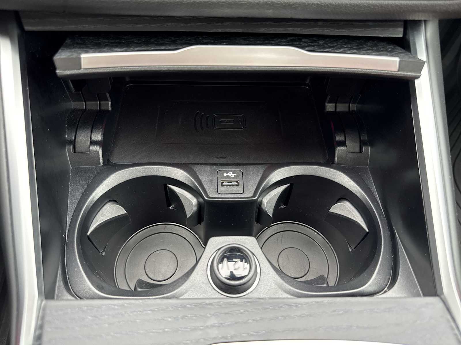 Thumbnail: 2025 BMW 3 Series - 34