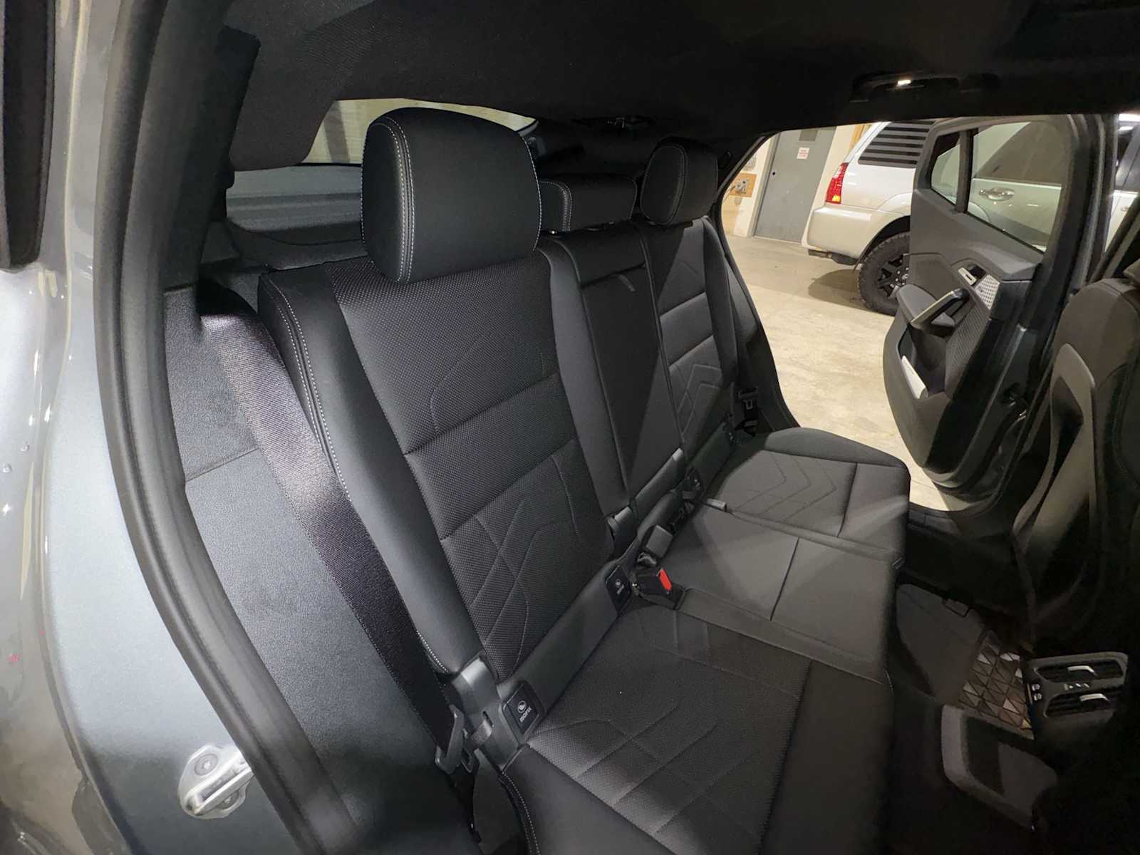 Thumbnail: 2025 BMW X2 - 27