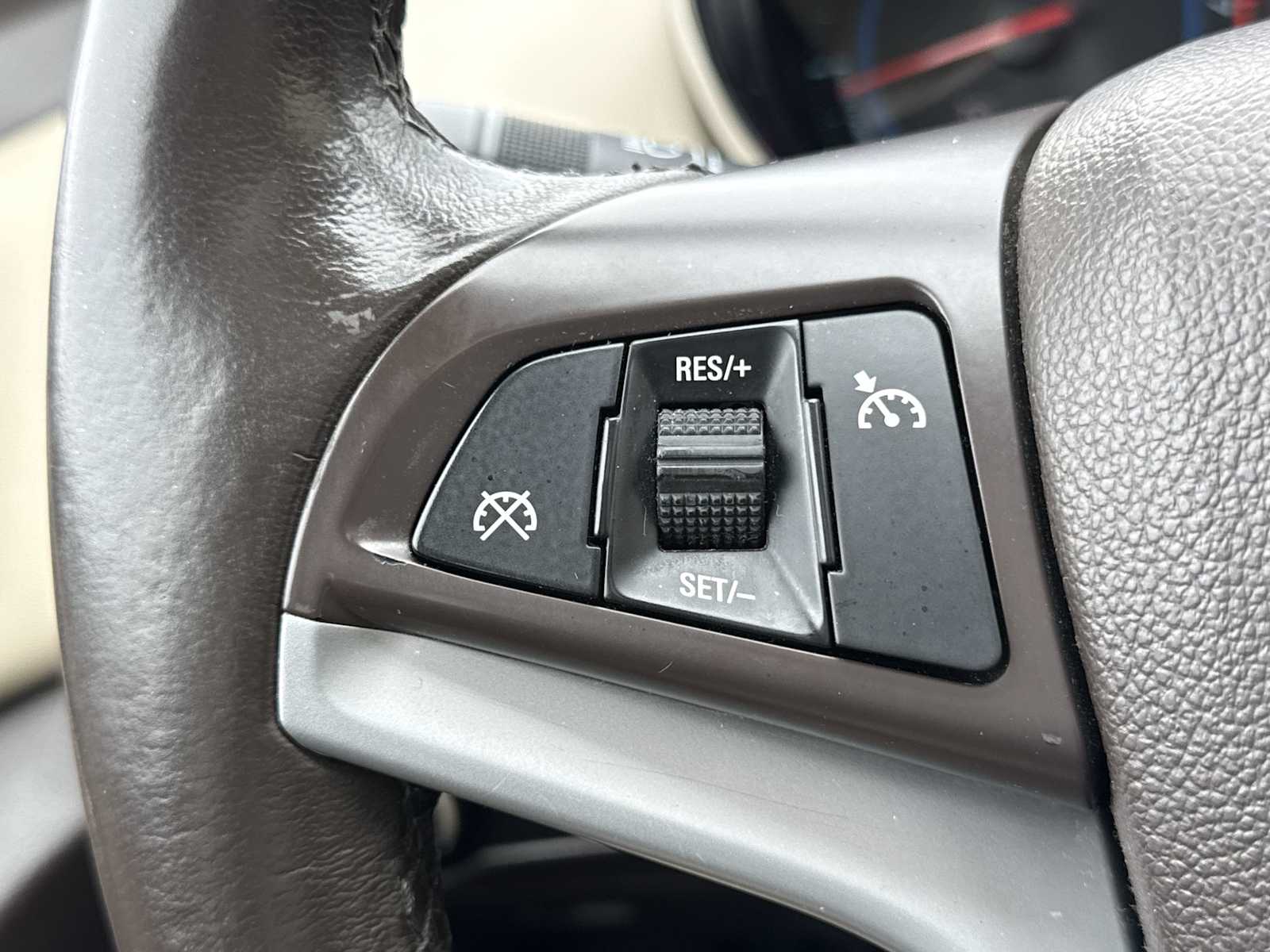 Thumbnail: 2014 Chevrolet Cruze - 26