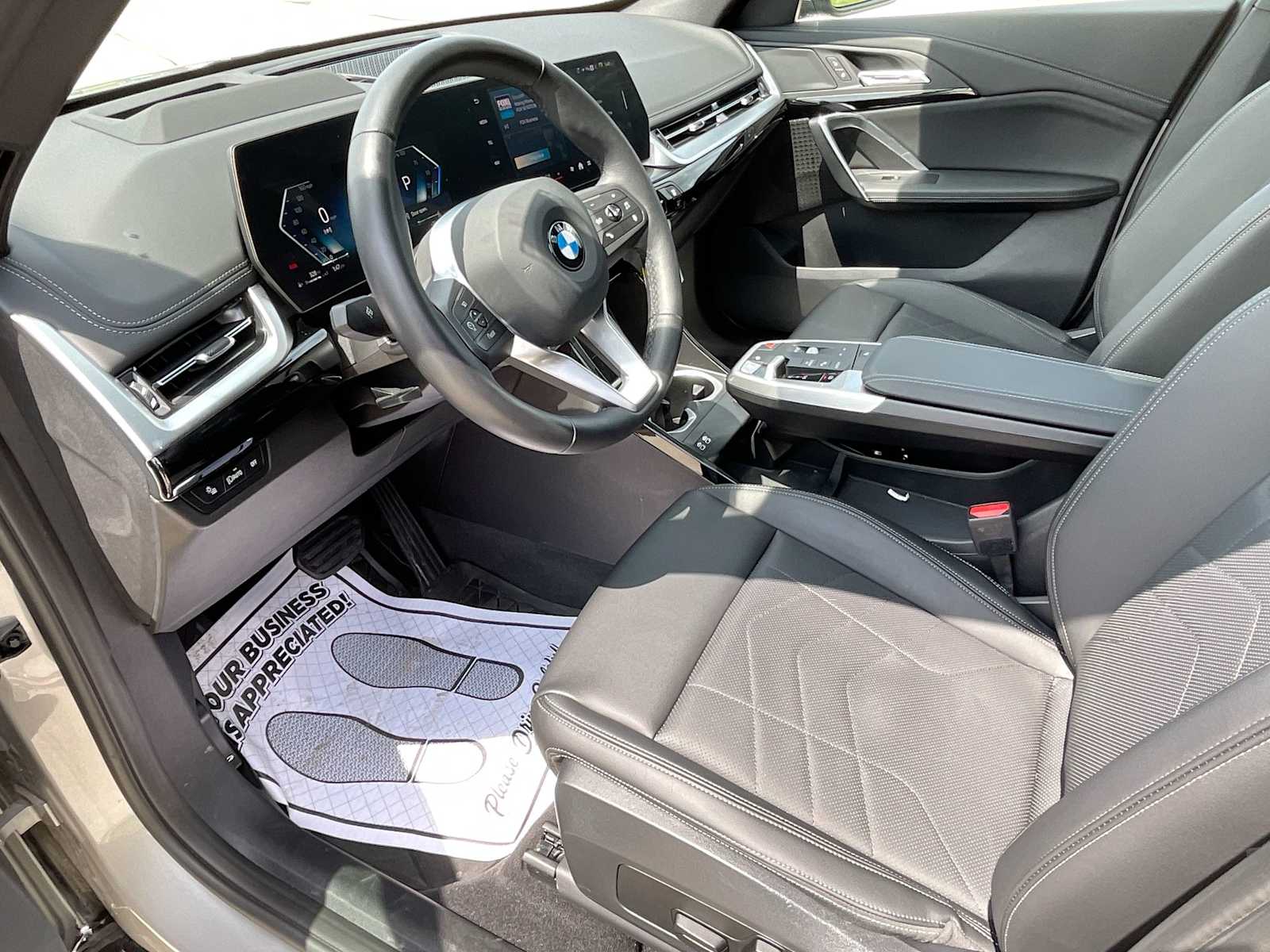 Thumbnail: 2025 BMW X1 - 10