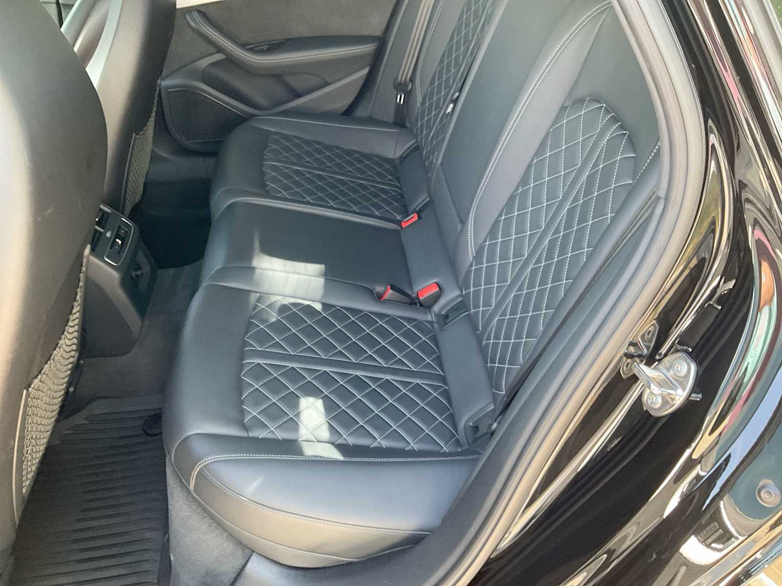 Thumbnail: 2020 Audi S4 - 21