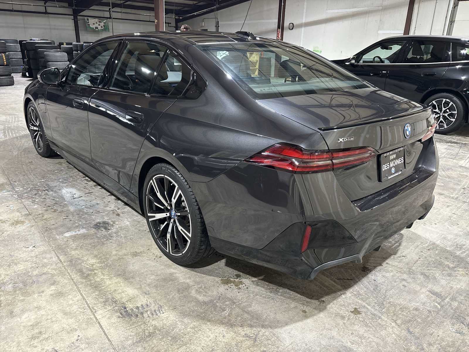 Thumbnail: 2025 BMW 5 Series - 12