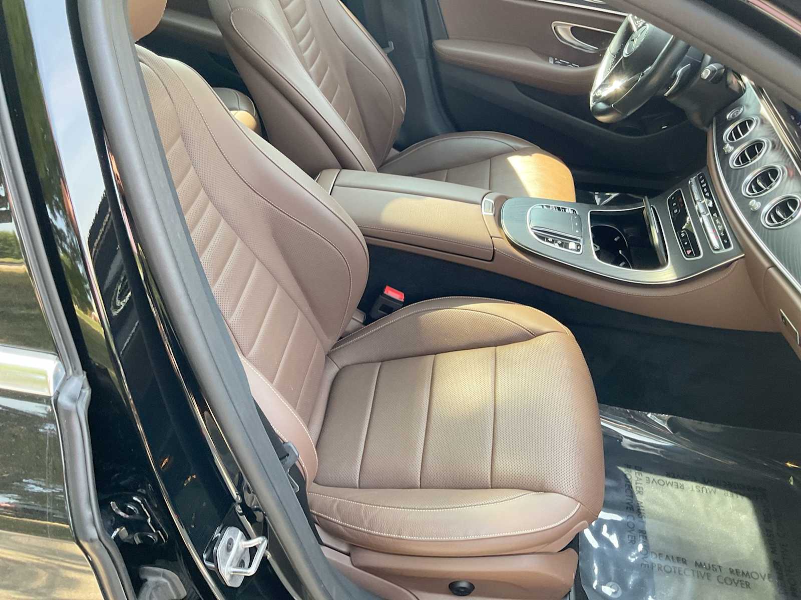 Thumbnail: 2022 Mercedes-Benz E-Class - 23