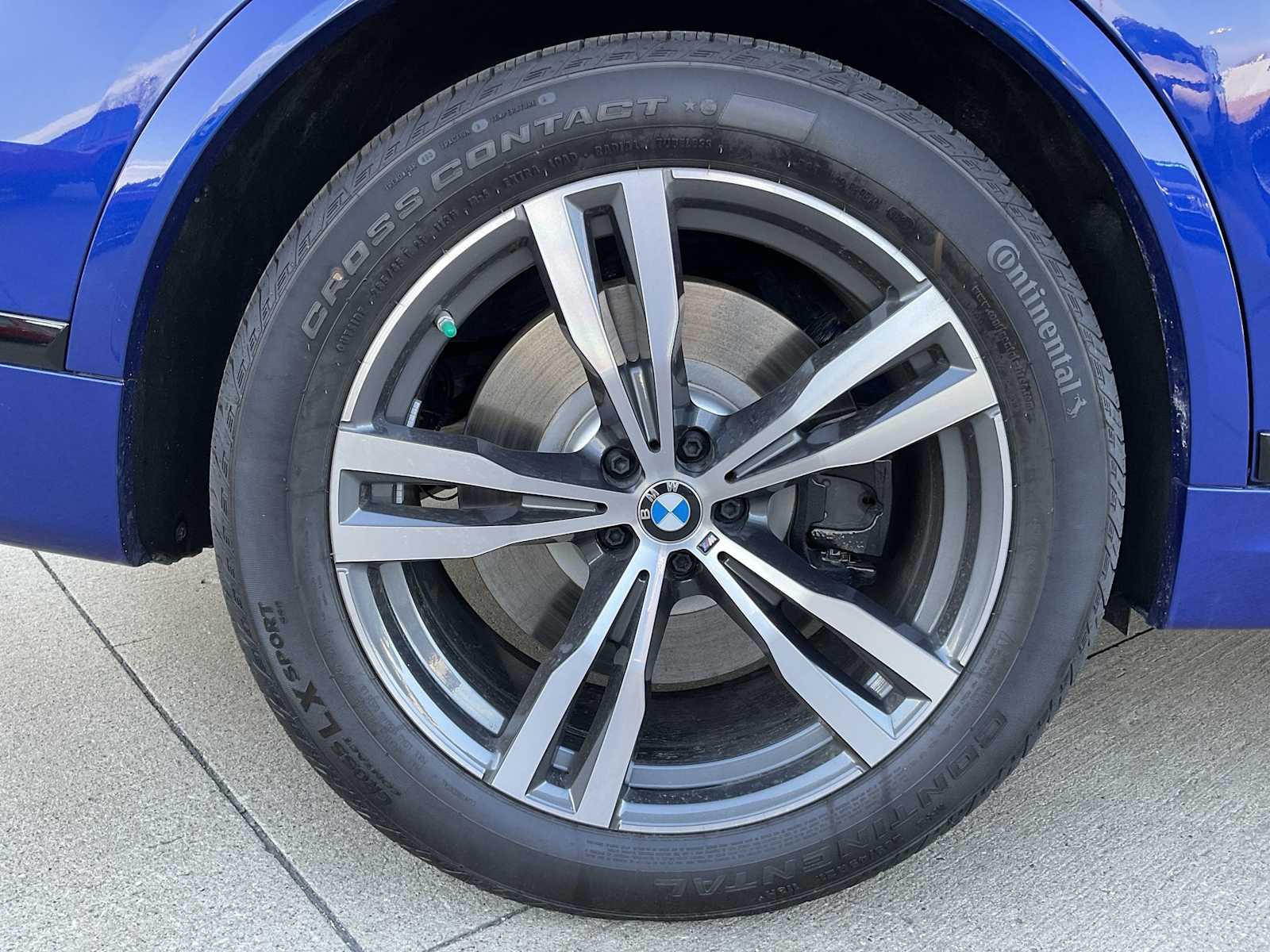 Thumbnail: 2026 BMW X7 - 13