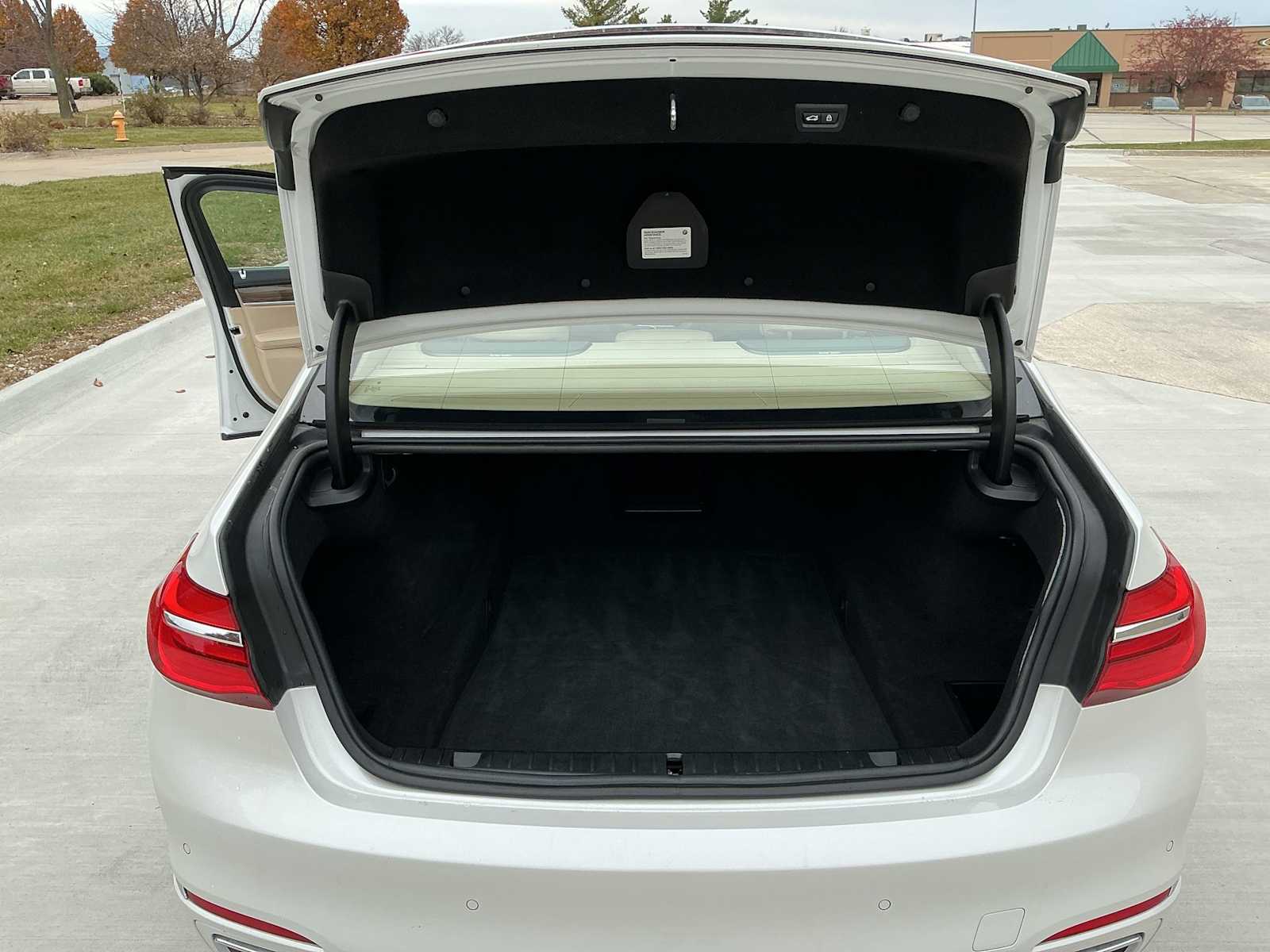 Thumbnail: 2018 BMW 7 Series - 37