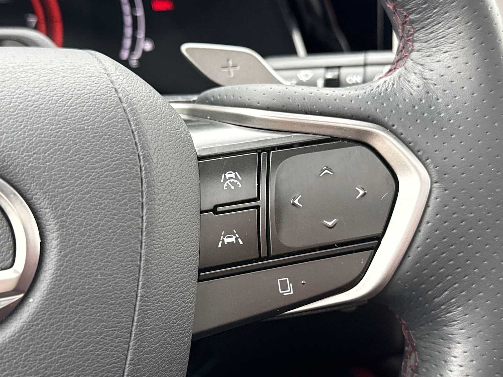 Thumbnail: 2023 Lexus RX - 27