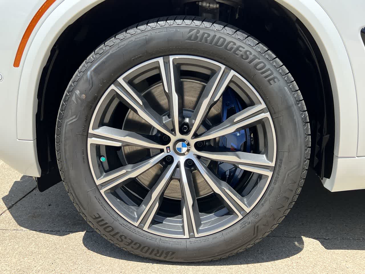 Thumbnail: 2025 BMW X5 - 12