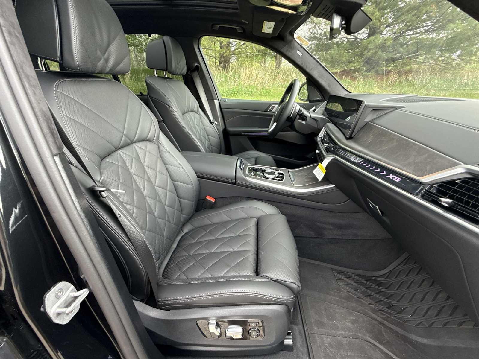 Thumbnail: 2026 BMW X5 - 24