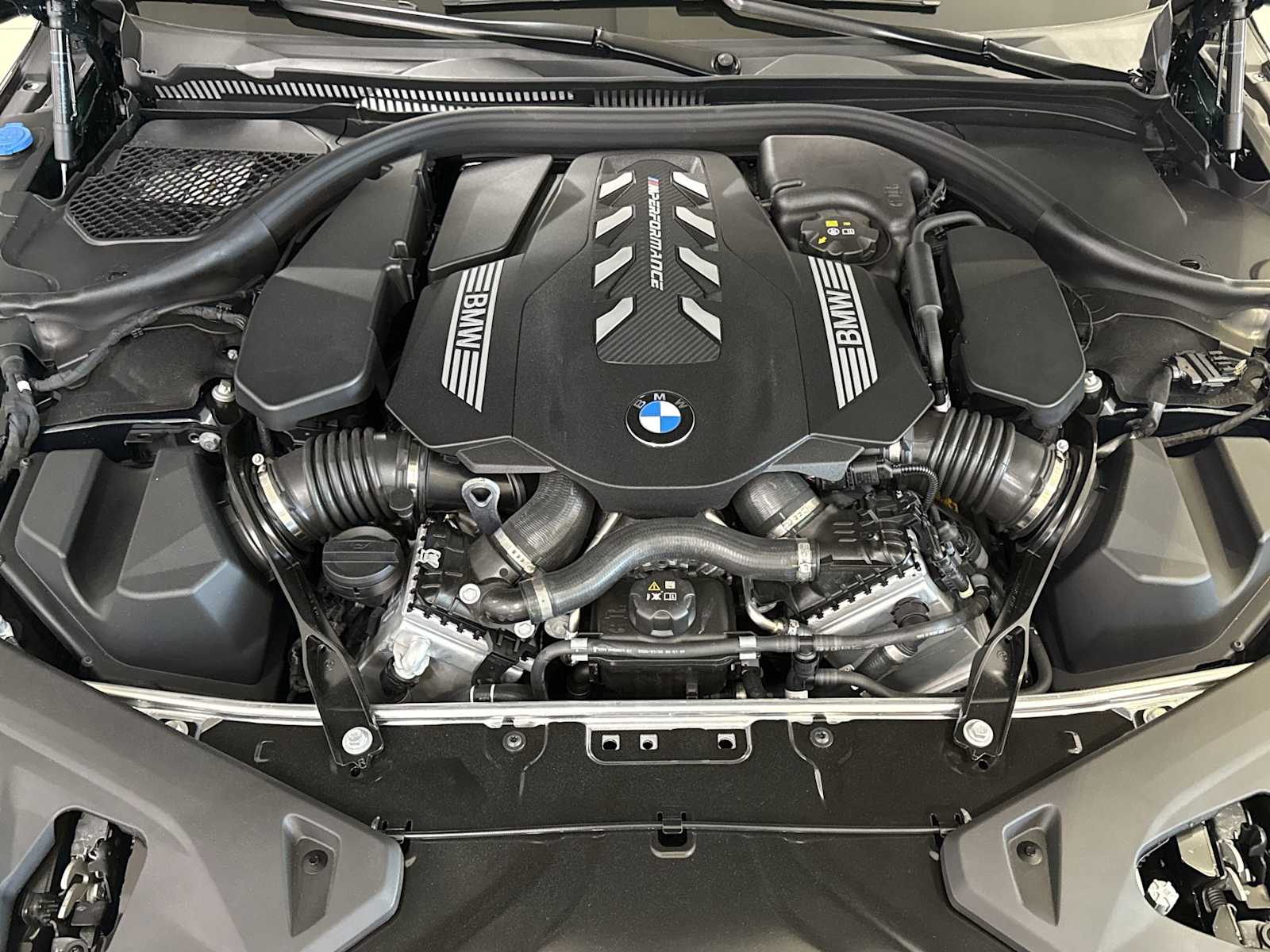 Thumbnail: 2026 BMW 8 Series - 7