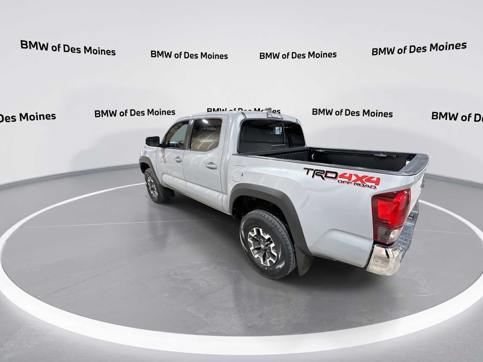 Thumbnail: 2018 Toyota Tacoma - 6