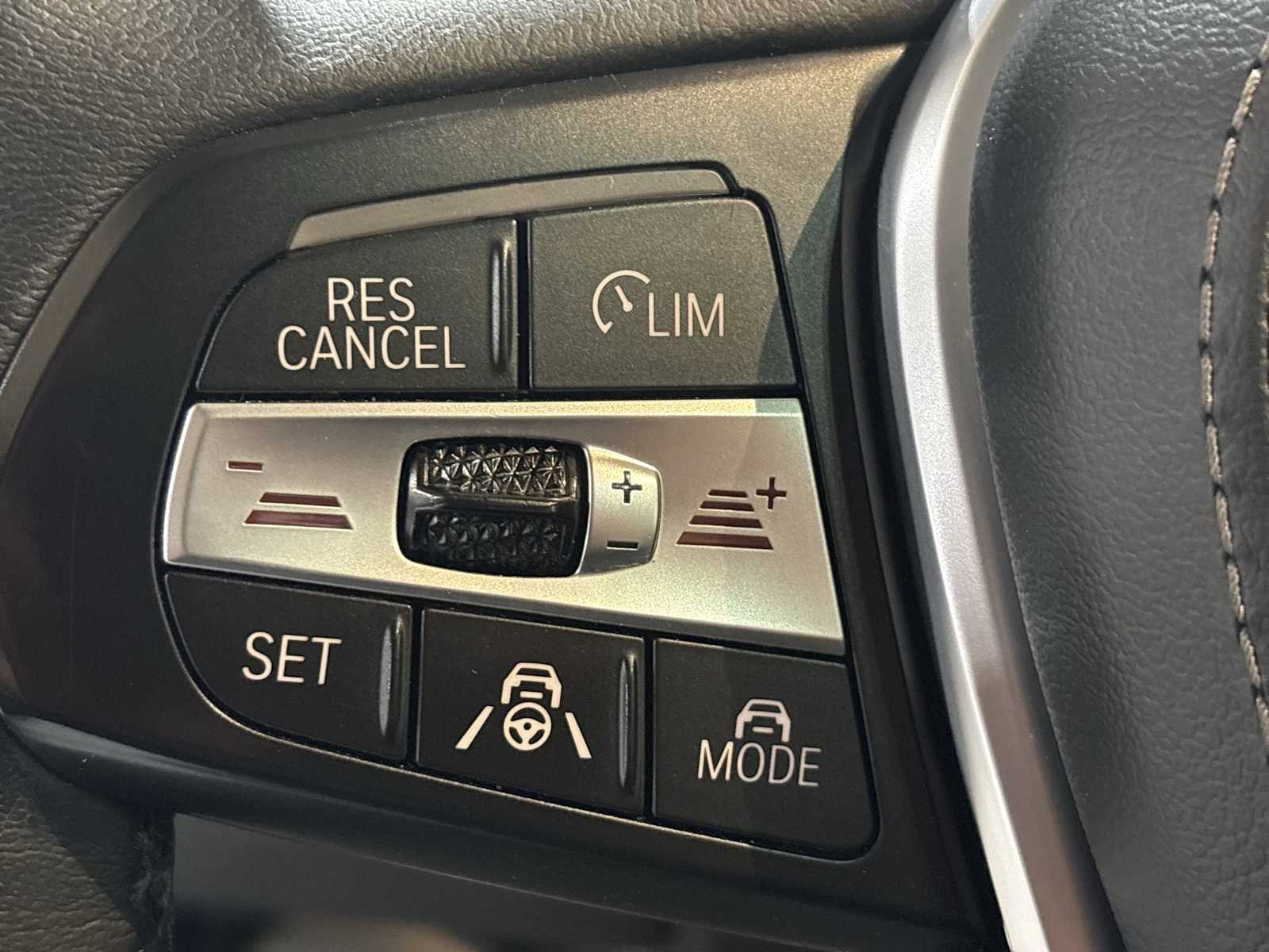 Thumbnail: 2023 BMW X5 - 23