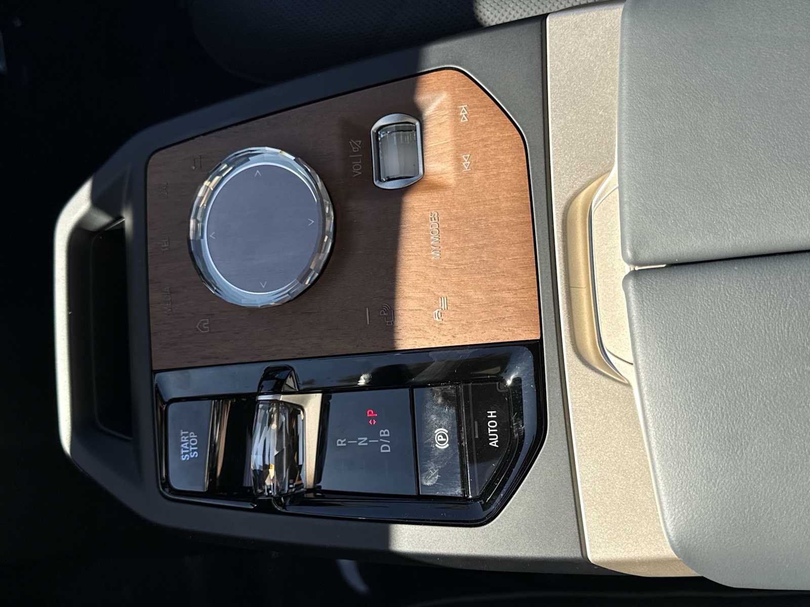 Thumbnail: 2026 BMW iX - 28